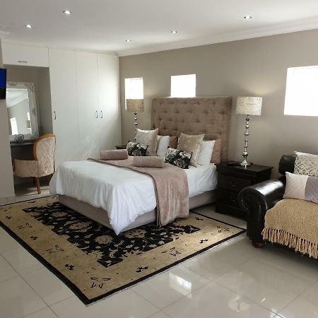 Pongola Road Self Catering Accommodation Uitenhage Exteriör bild