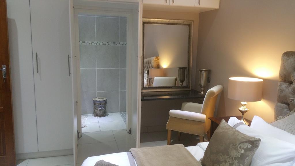 Pongola Road Self Catering Accommodation Uitenhage Exteriör bild