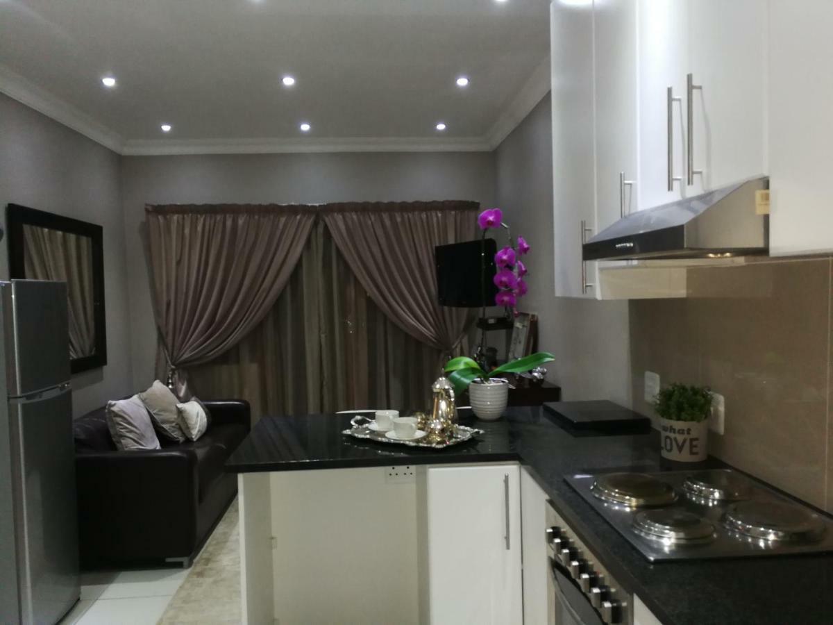 Pongola Road Self Catering Accommodation Uitenhage Exteriör bild