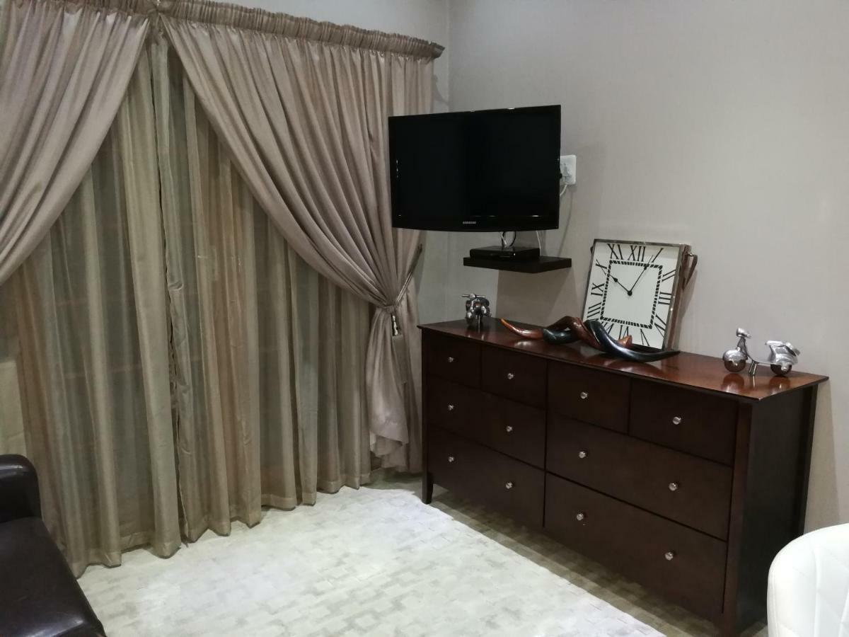 Pongola Road Self Catering Accommodation Uitenhage Exteriör bild