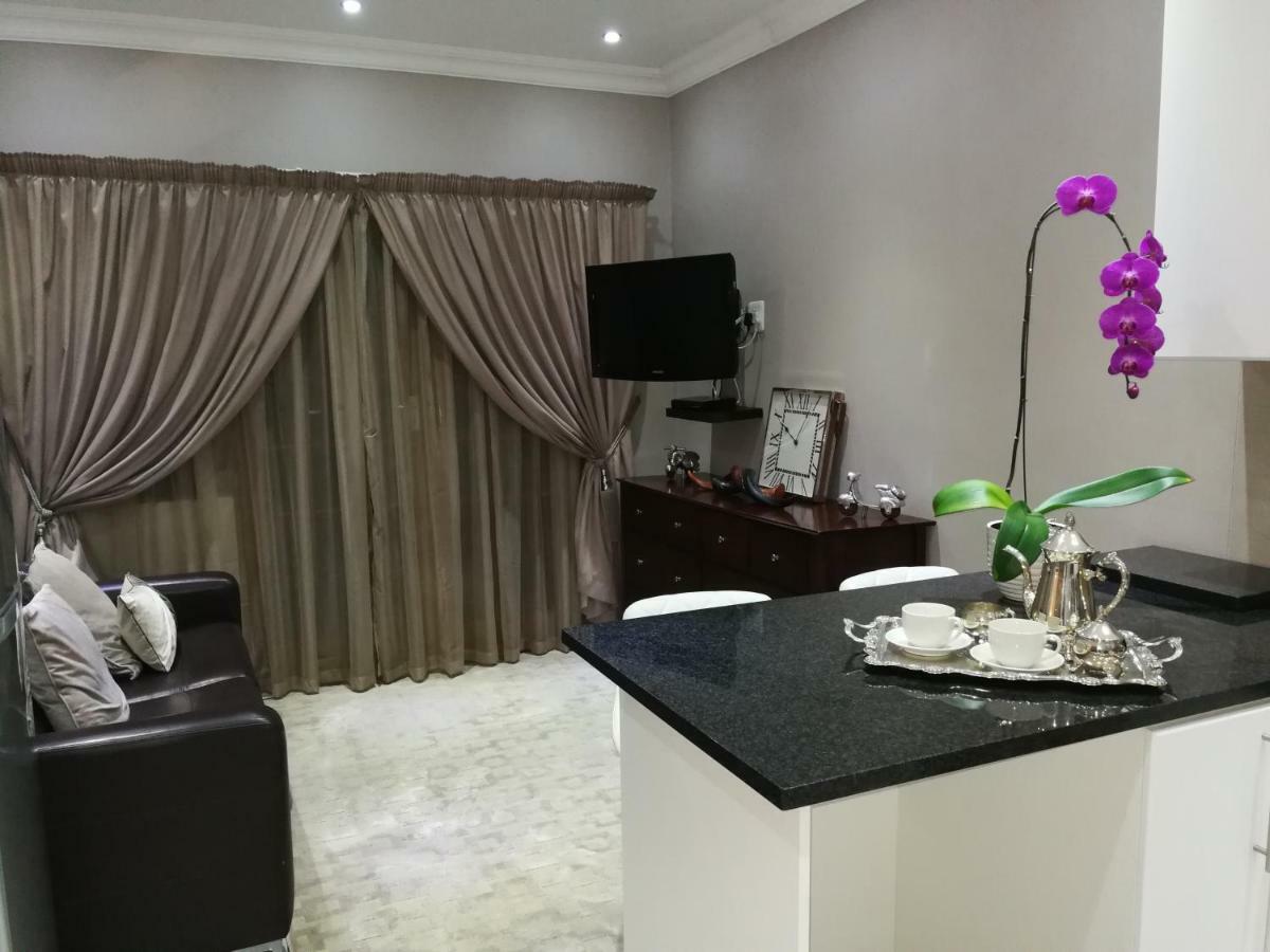 Pongola Road Self Catering Accommodation Uitenhage Exteriör bild