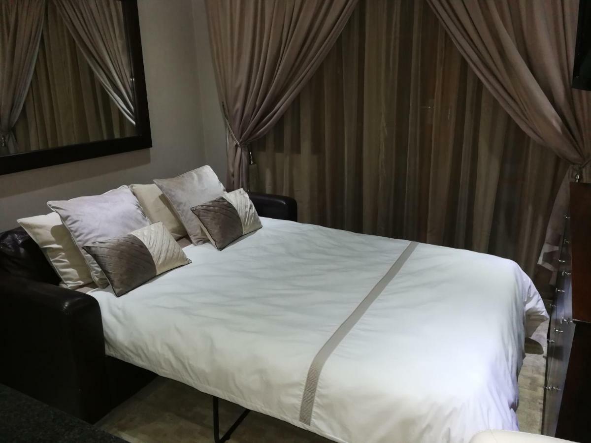Pongola Road Self Catering Accommodation Uitenhage Exteriör bild