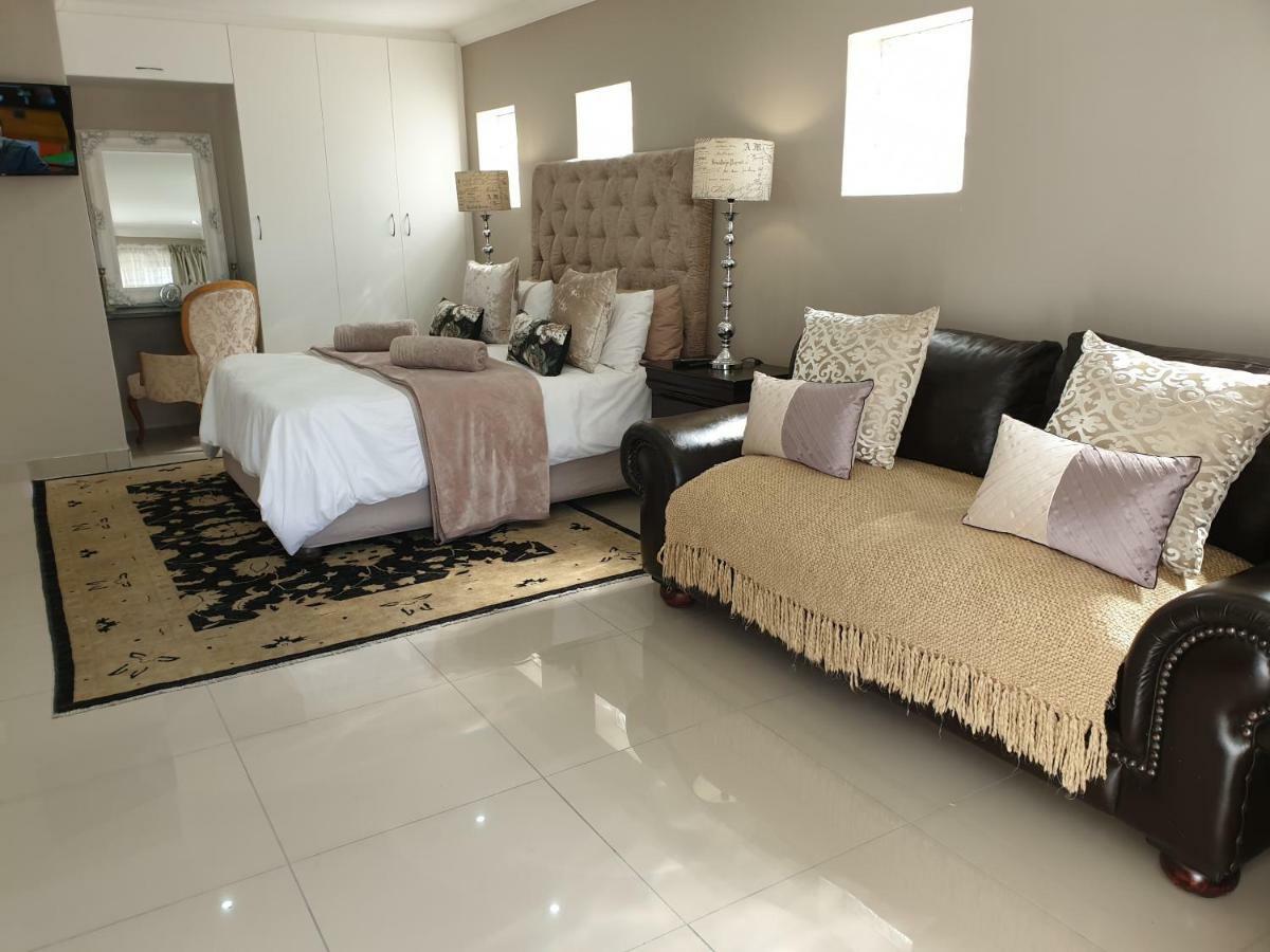 Pongola Road Self Catering Accommodation Uitenhage Exteriör bild